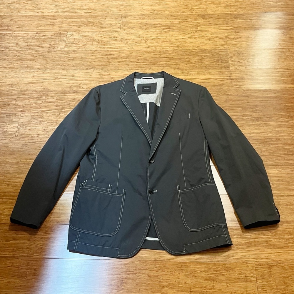 BOSS by Hugo Boss Charcoal Gray 2 button Blazer with White Stitching. Size 44R - Picture 3 of 15
